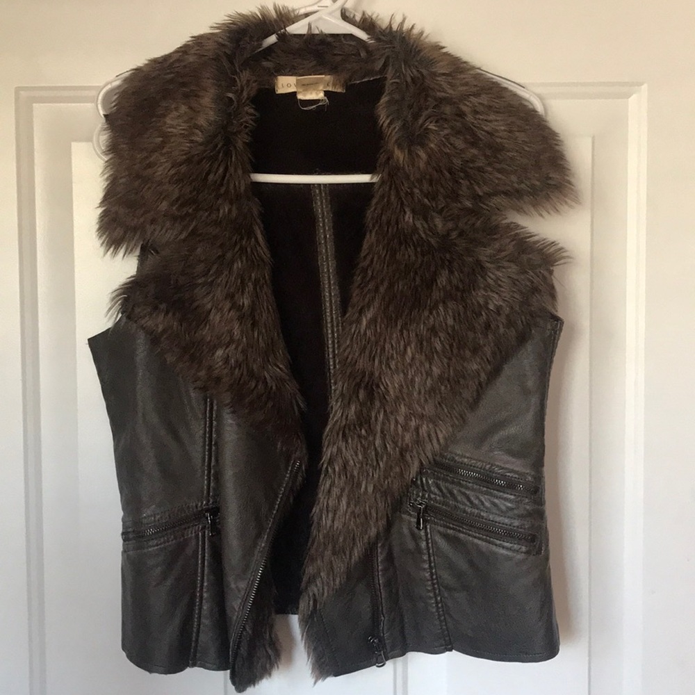 Faux fur vest size M
